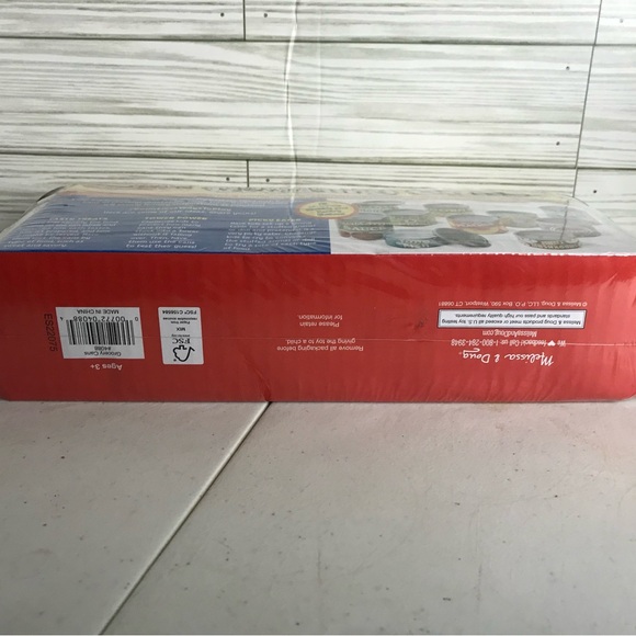 Melissa and Doug Grocery Can Playset - Picture 3 of 3